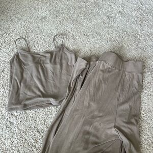 American Eagle Outfitters Beige Lounge Set